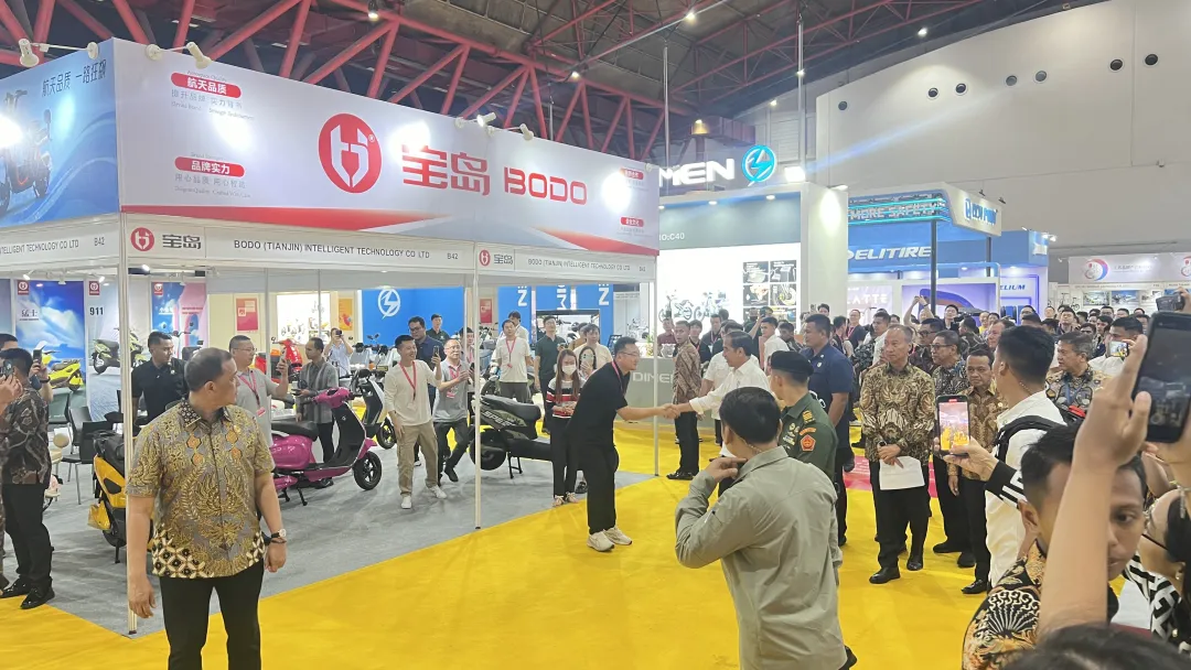 Baodao Electric Vehicle (EV) booth at Indonesia International Bicycle Show, praised by Indonesian President